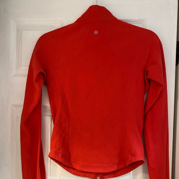 seamless training jacket lululemon
